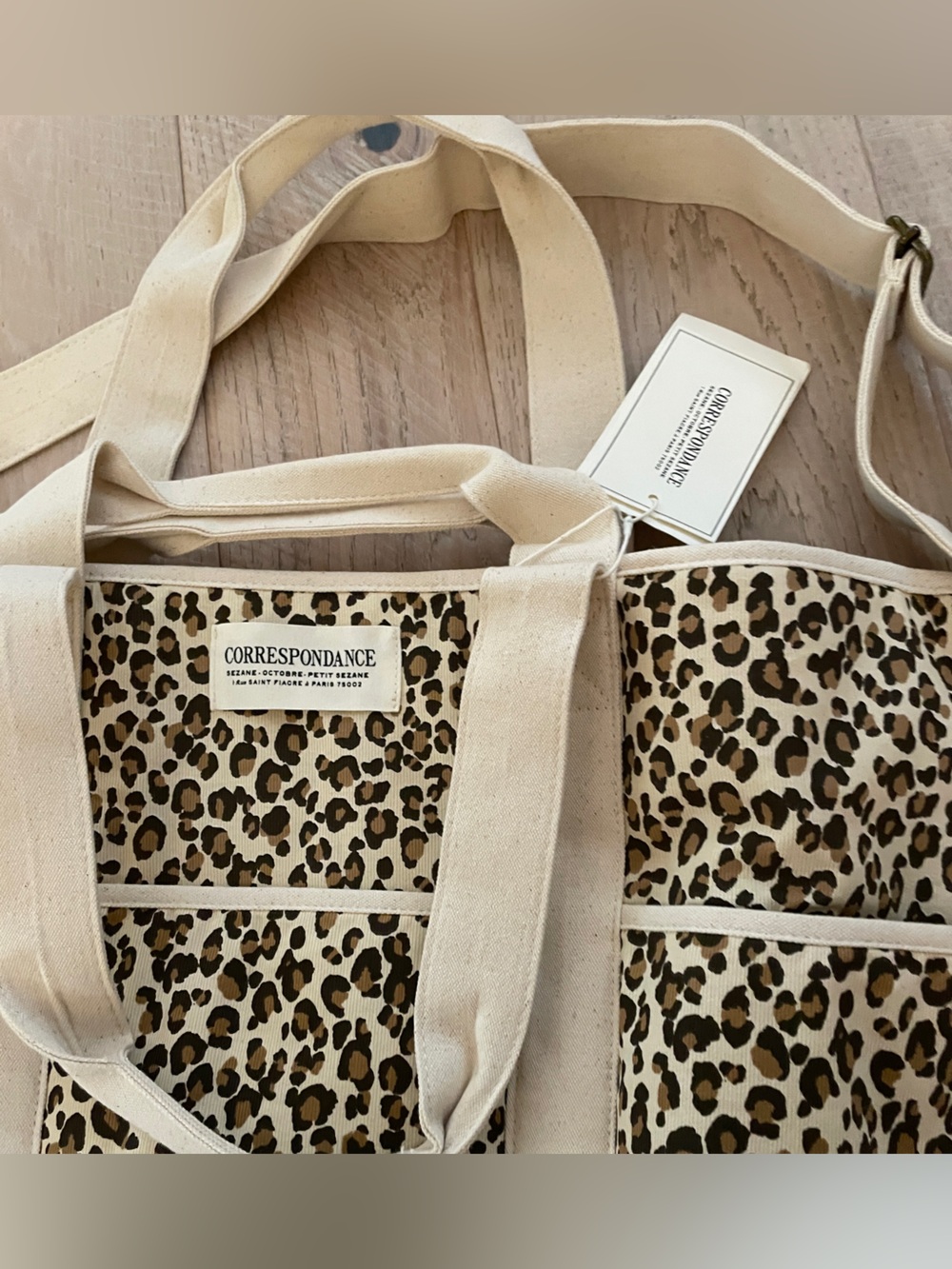 SEZANE WEEKENDER TOTE BAG. Cougar print. - Picture 5 of 11